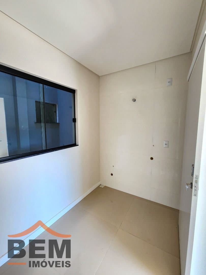 Apartamento para Venda com 3 quartos e 102m² no bairro Cordeiros, em Itajaí