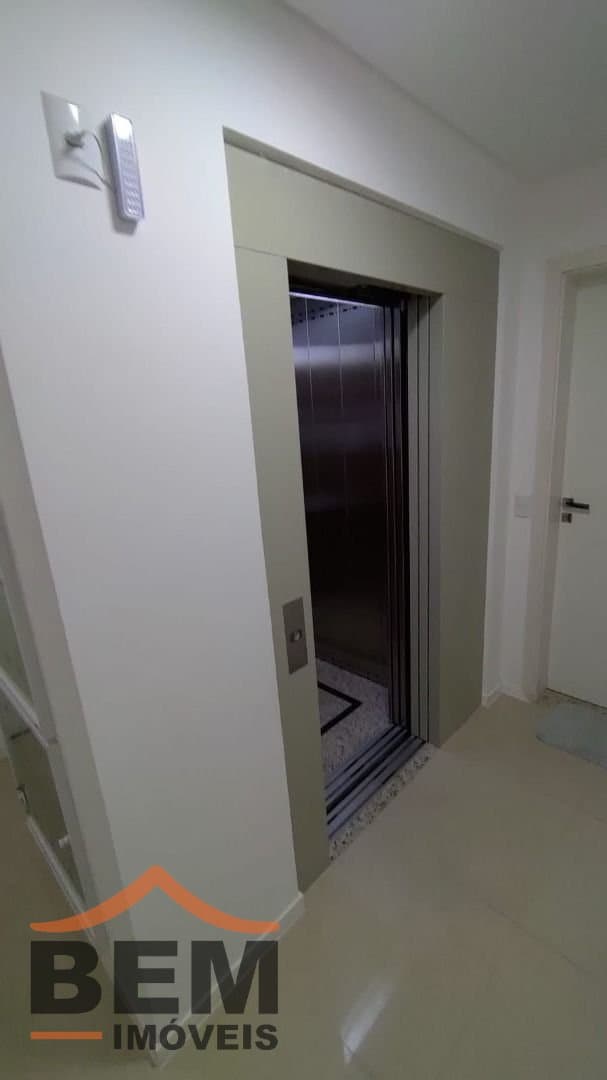 Apartamento para Venda com 2 quartos e 67m² no bairro Municipios, em Balneário Camboriú