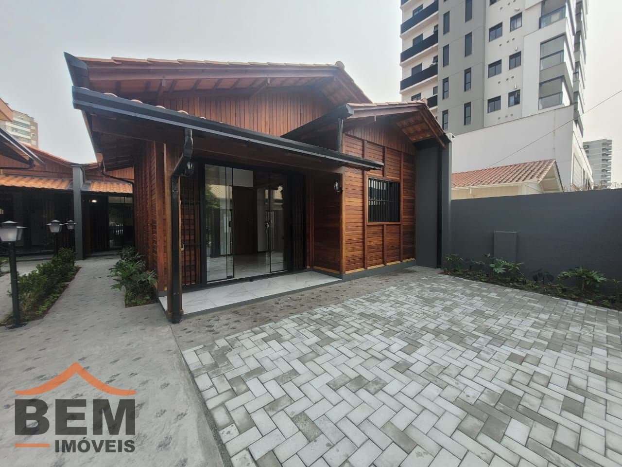 Casa para Locação com 2 quartos e 40m² no bairro Centro, em Itajaí