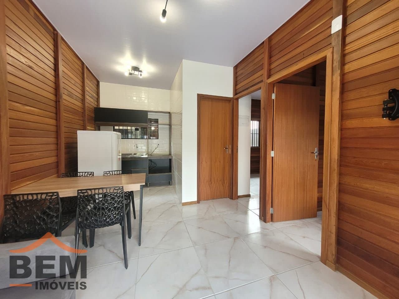 Casa para Locação com 2 quartos e 40m² no bairro Centro, em Itajaí