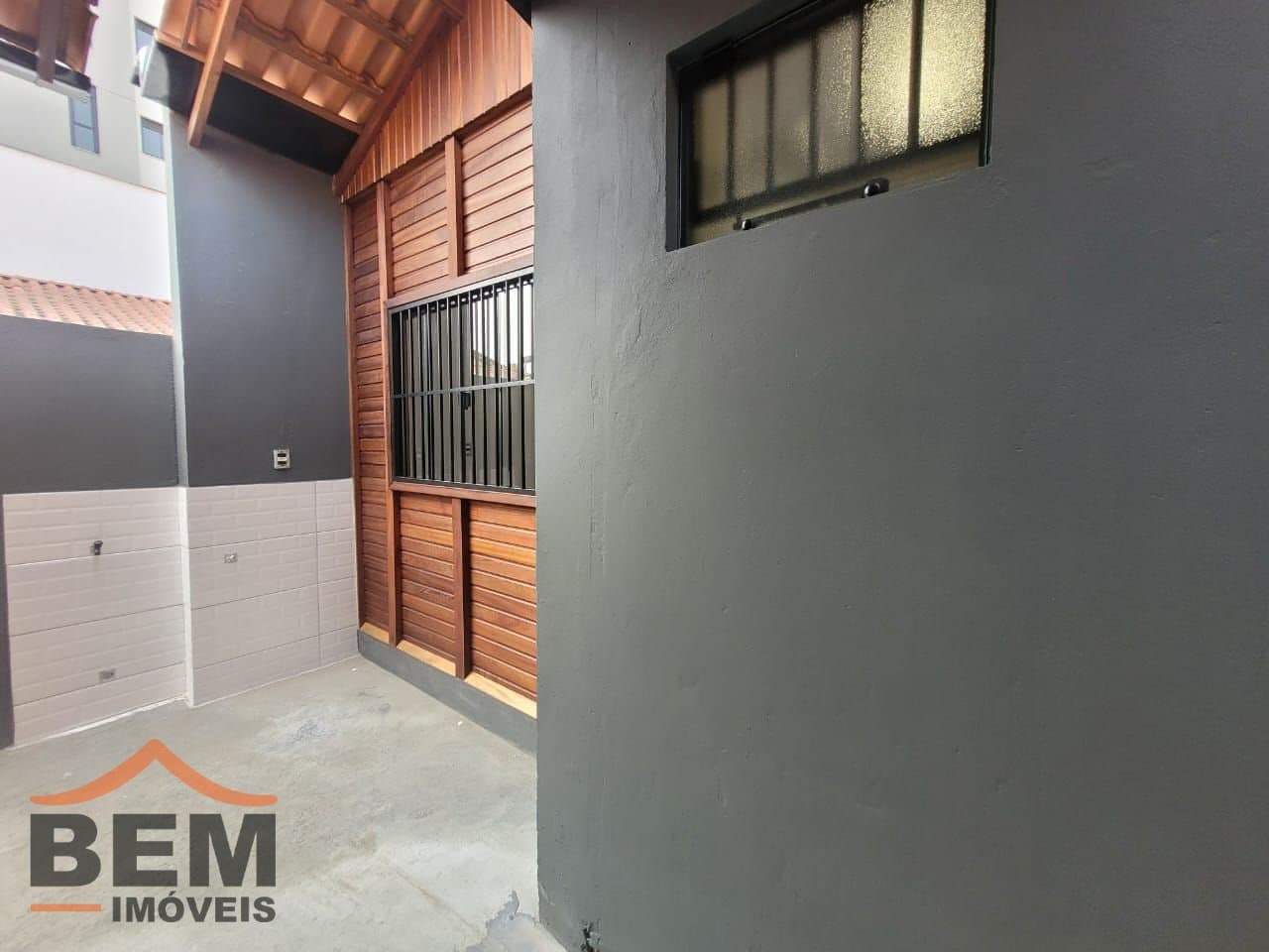 Casa para Locação com 2 quartos e 40m² no bairro Centro, em Itajaí