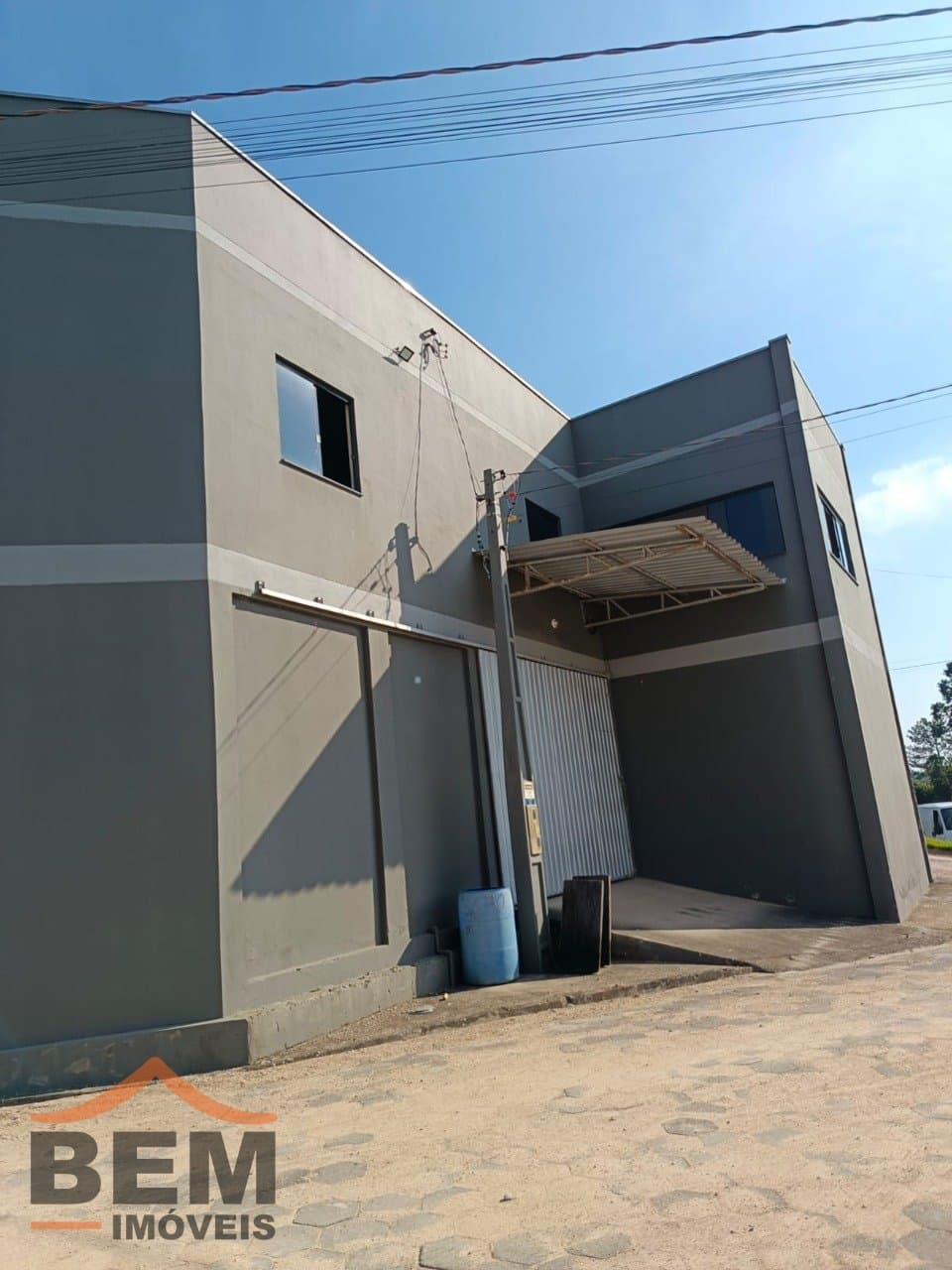 Galpão para Locação com 260m² no bairro Pocinho, em Ilhota: 6 - FACHADA