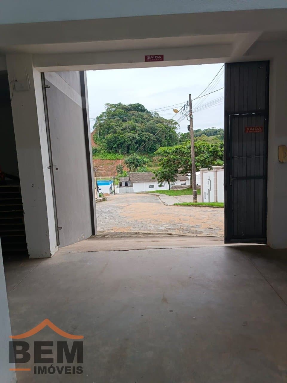 Galpão para Locação com 260m² no bairro Pocinho, em Ilhota: 16 - ENTRADA
