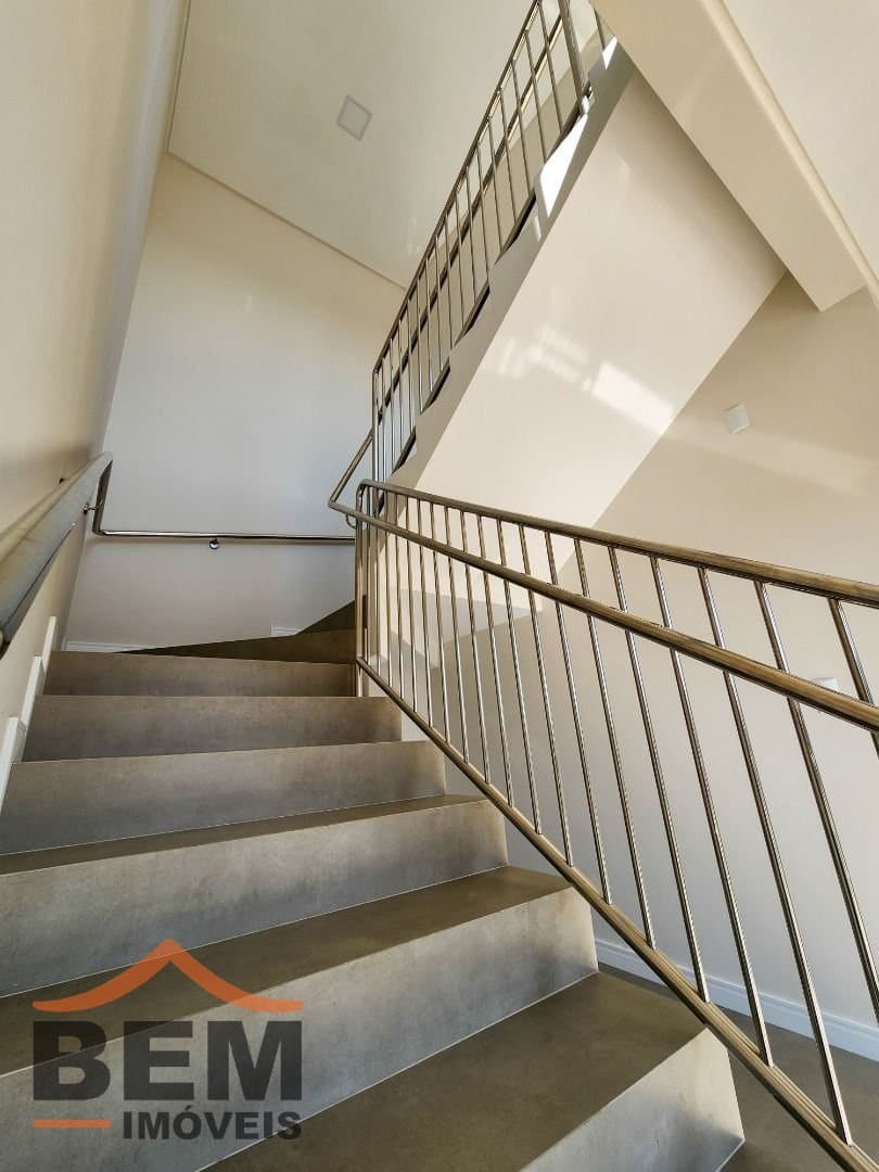 Apartamento para Venda com 3 quartos no bairro Cordeiros, em Itajaí