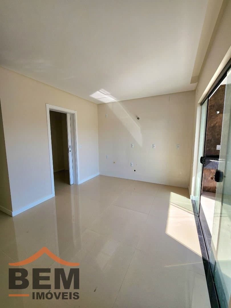 Apartamento para Venda com 3 quartos no bairro Cordeiros, em Itajaí