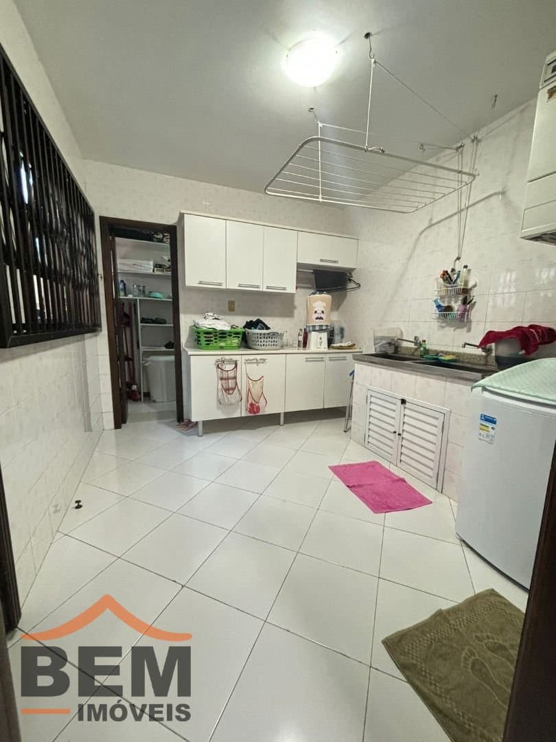 Casa para Venda com 3 quartos e 300m² no bairro Vila Operária, em Itajaí