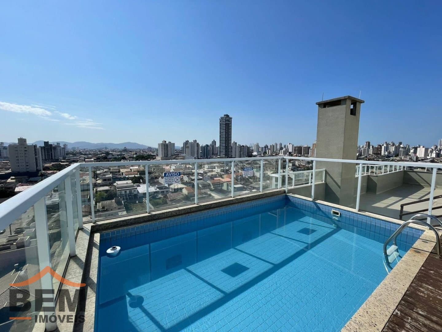 Apartamento para Venda com 3 quartos e 66m² no bairro São Judas, em Itajaí
