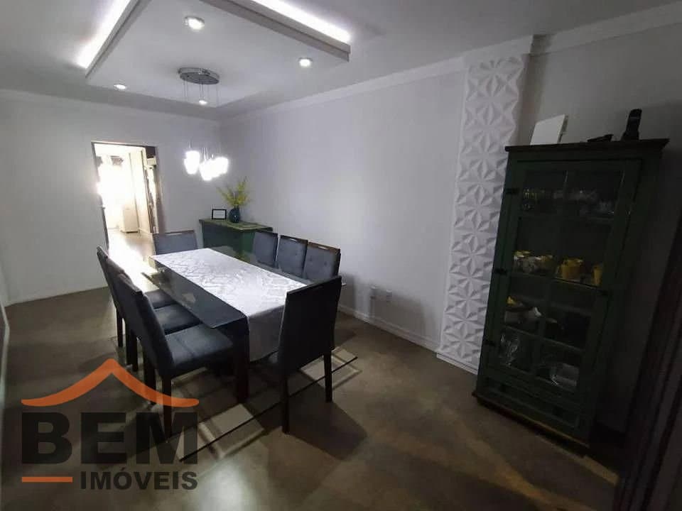 Apartamento para Venda com 4 quartos e 120m² no bairro Centro, em Itajaí