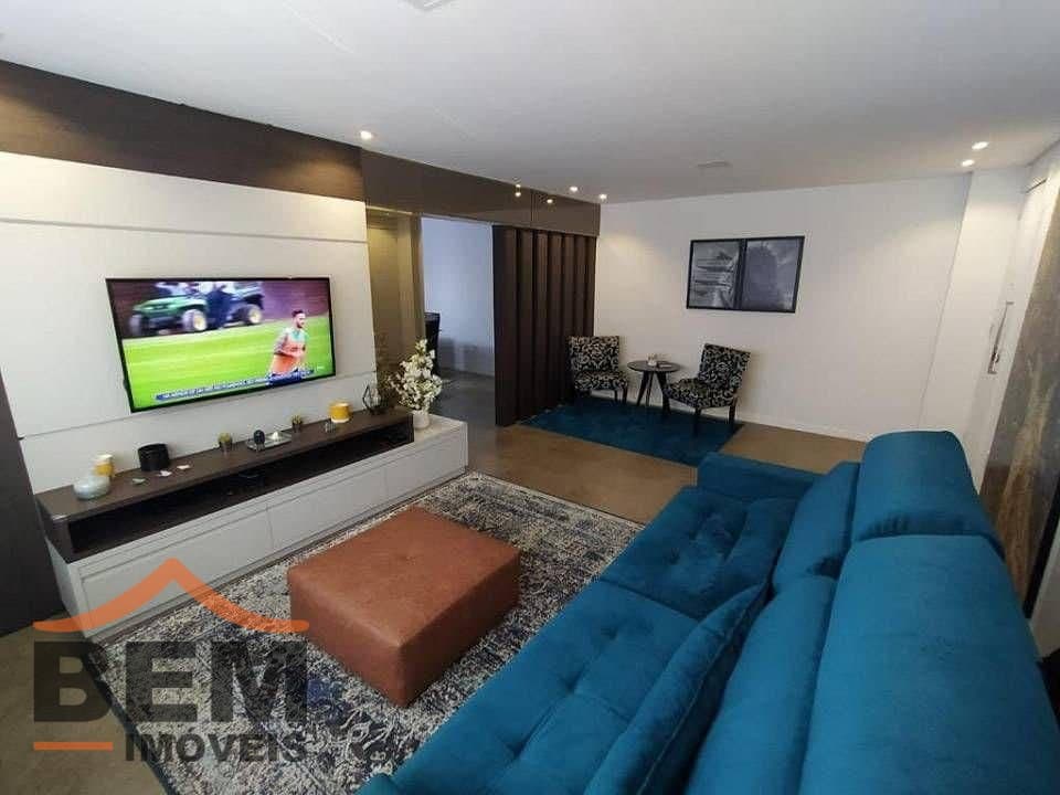 Apartamento para Venda com 4 quartos e 120m² no bairro Centro, em Itajaí