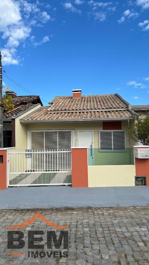 Casa para Venda com 2 quartos e 70m² no bairro Itacolomi, em Balneário Piçarras