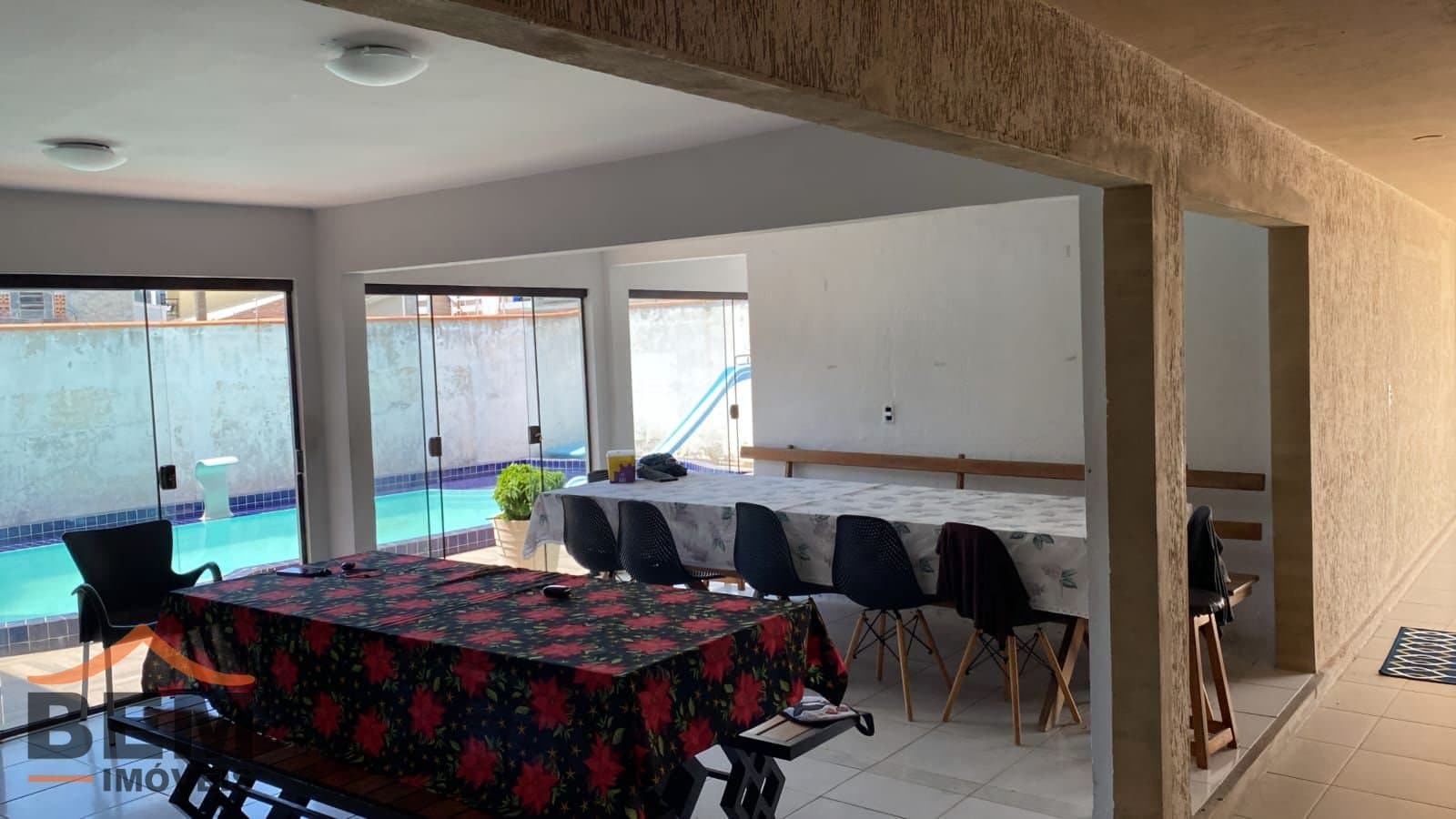 Casa para Venda com 4 quartos e 400m² no bairro São João, em Itajaí