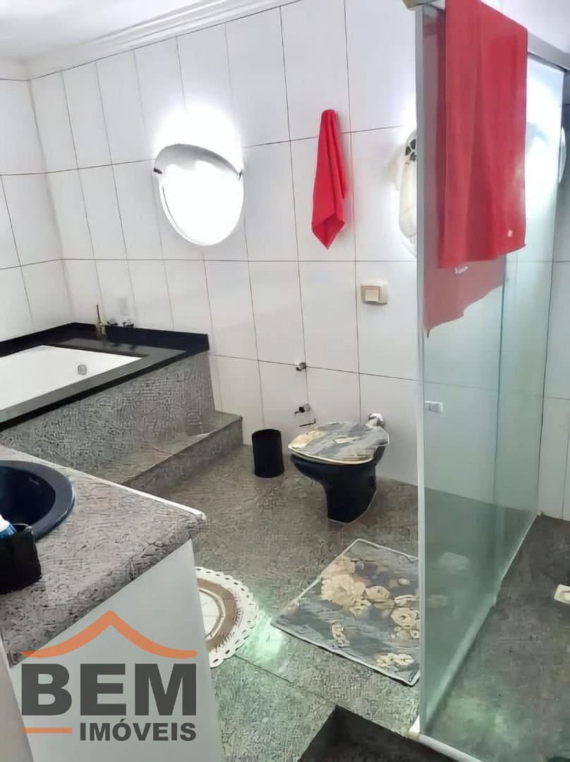 Casa para Venda com 4 quartos e 400m² no bairro São João, em Itajaí