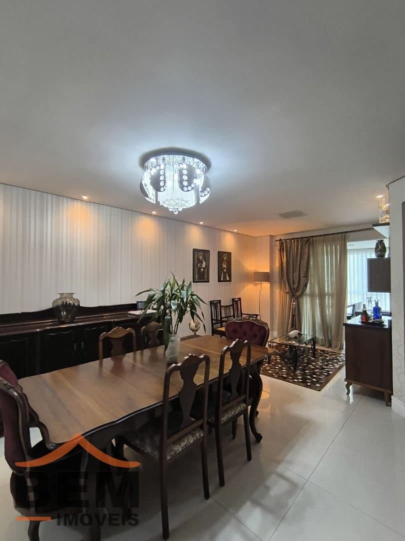 Apartamento para Venda com 2 quartos e 143m² no bairro Centro, em Itajaí
