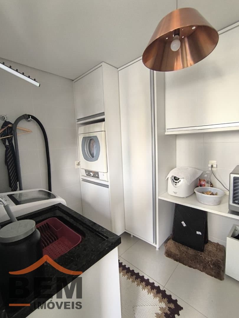 Apartamento para Venda com 2 quartos e 143m² no bairro Centro, em Itajaí