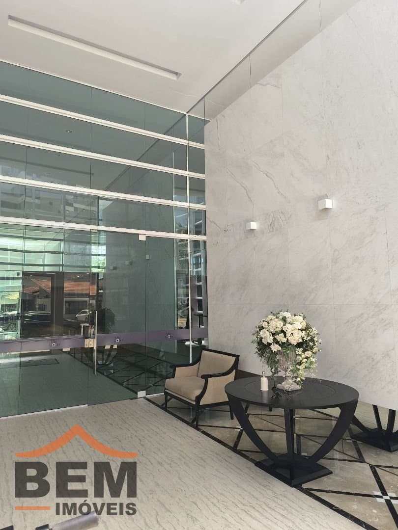 Apartamento para Venda com 2 quartos e 143m² no bairro Centro, em Itajaí