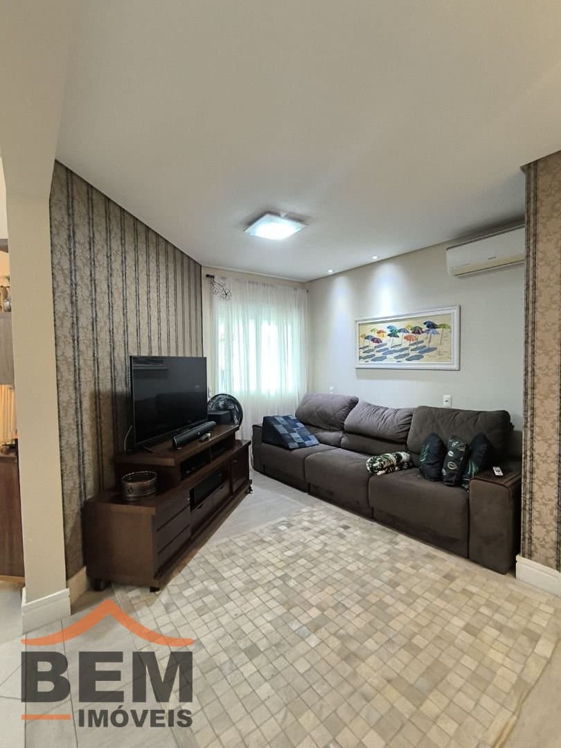 Apartamento para Venda com 2 quartos e 143m² no bairro Centro, em Itajaí