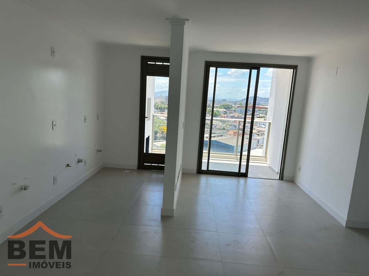 Apartamento para Venda com 3 quartos e 85m² no bairro São Vicente, em Itajaí