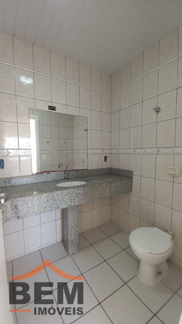 Apartamento para Locação com 3 quartos e 100m² no bairro Centro, em Itajaí