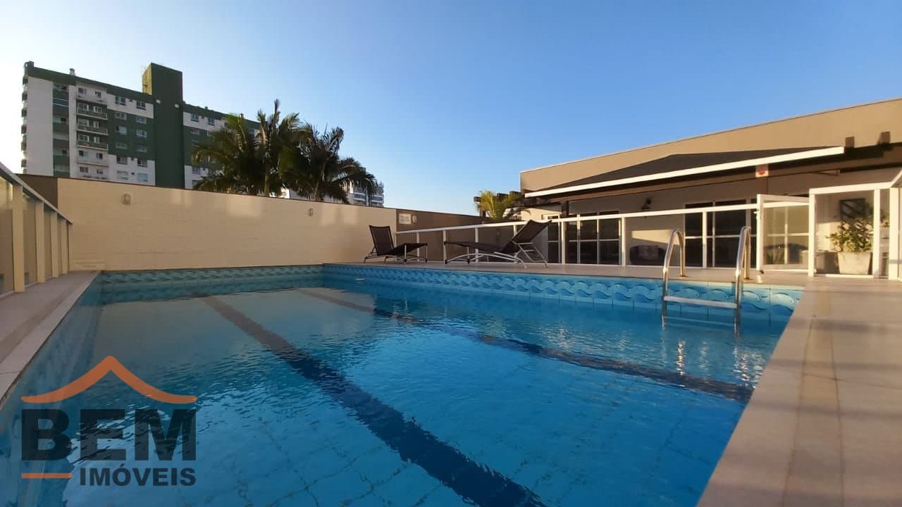 Apartamento para Locação com 3 quartos e 100m² no bairro Centro, em Itajaí