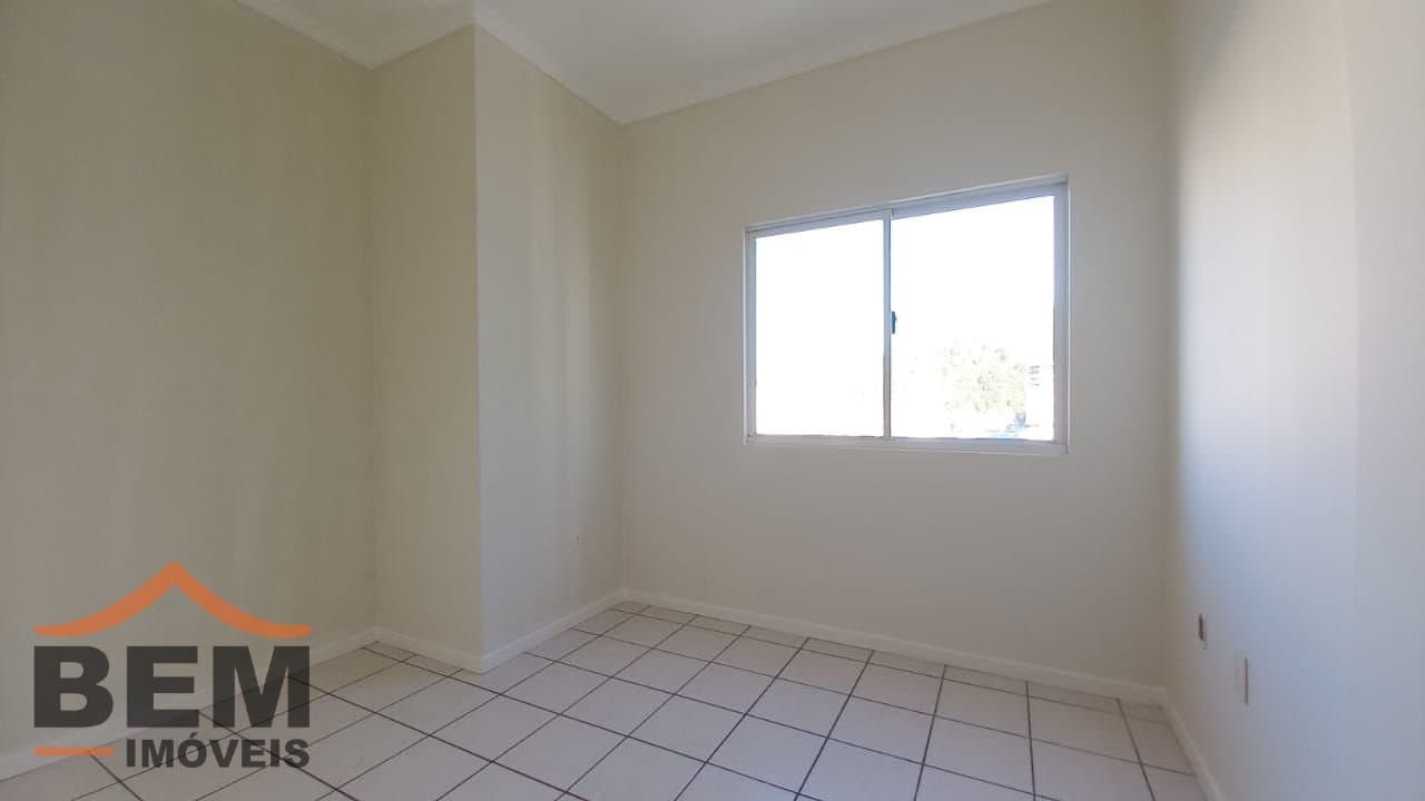 Apartamento para Locação com 3 quartos e 100m² no bairro Centro, em Itajaí