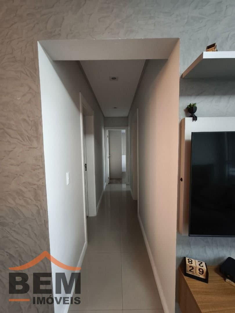 Apartamento para Venda com 3 quartos e 73m² no bairro São João, em Itajaí