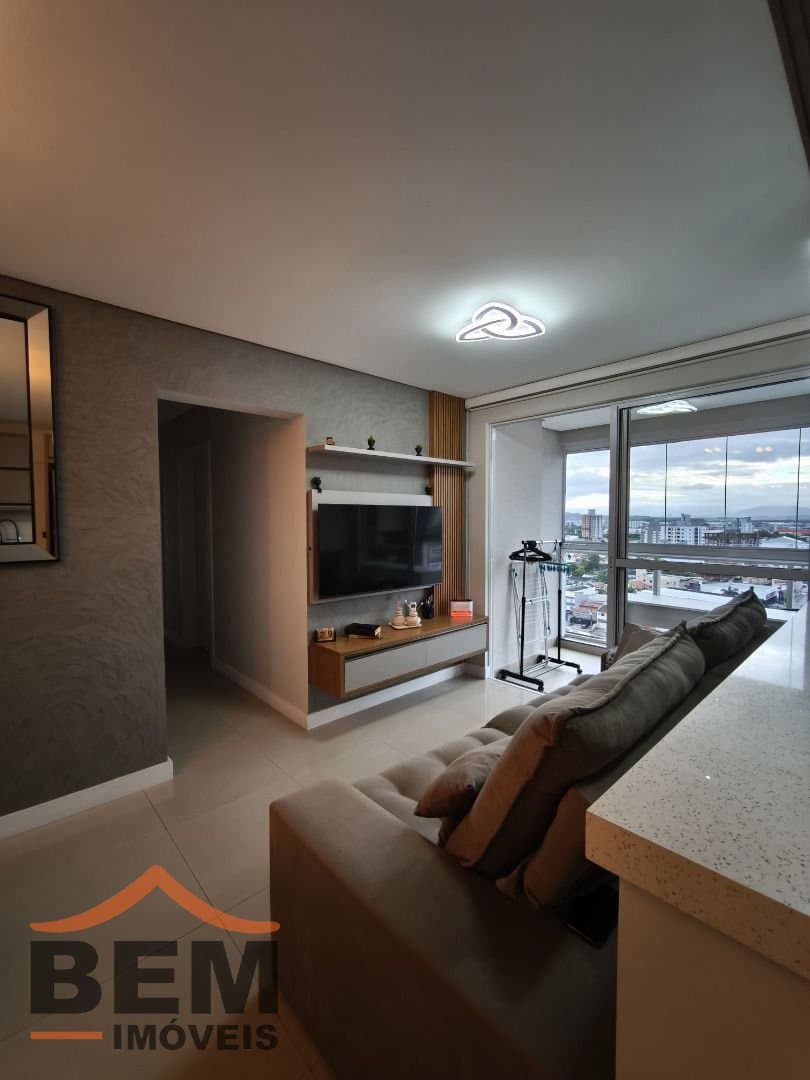 Apartamento para Venda com 3 quartos e 73m² no bairro São João, em Itajaí