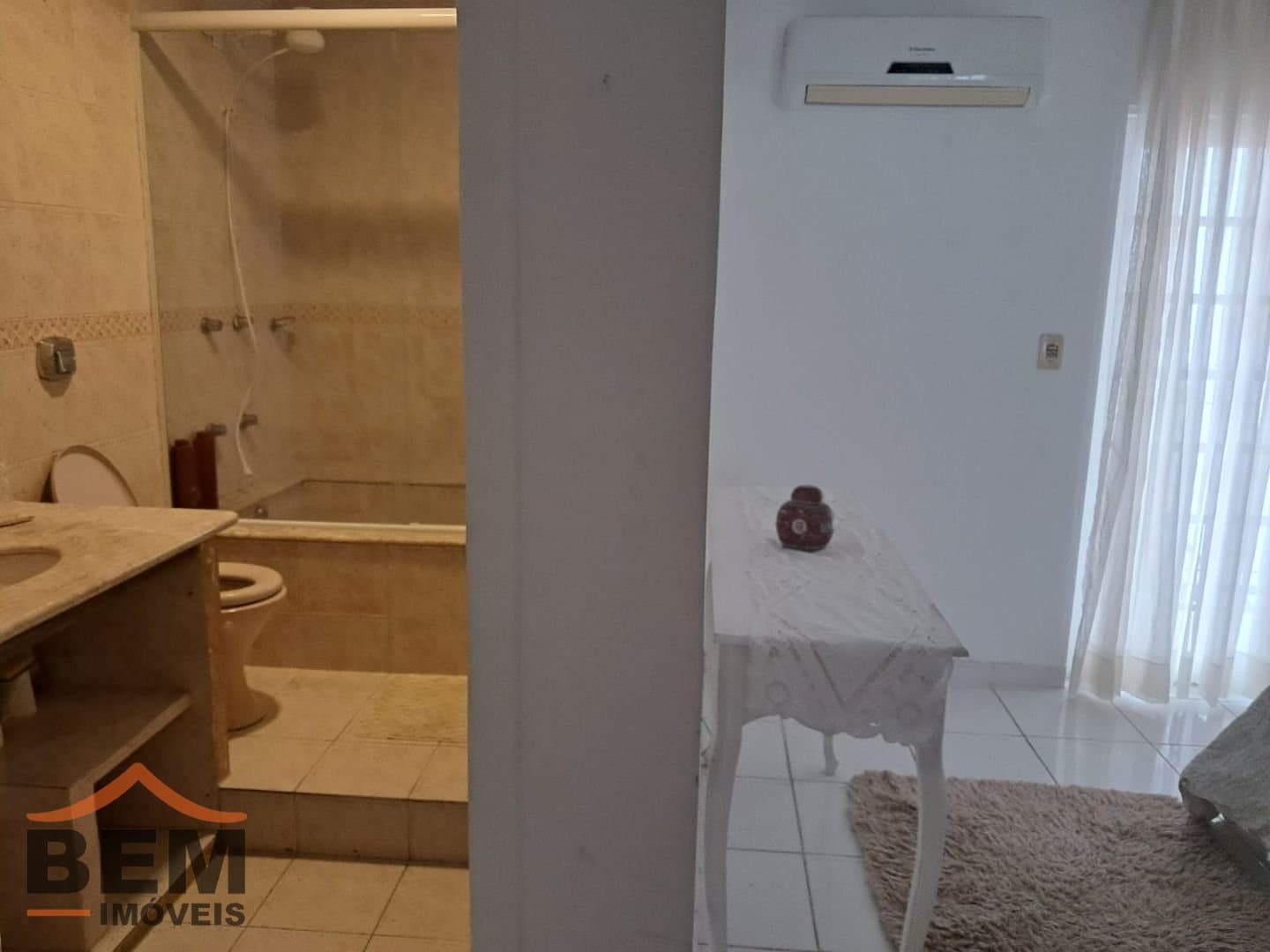 Casa com 3 quartos e 270m² no bairro Fazenda, em Itajaí