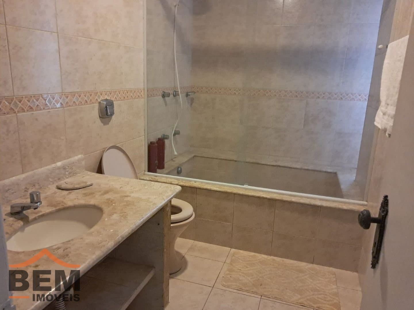 Casa com 3 quartos e 270m² no bairro Fazenda, em Itajaí