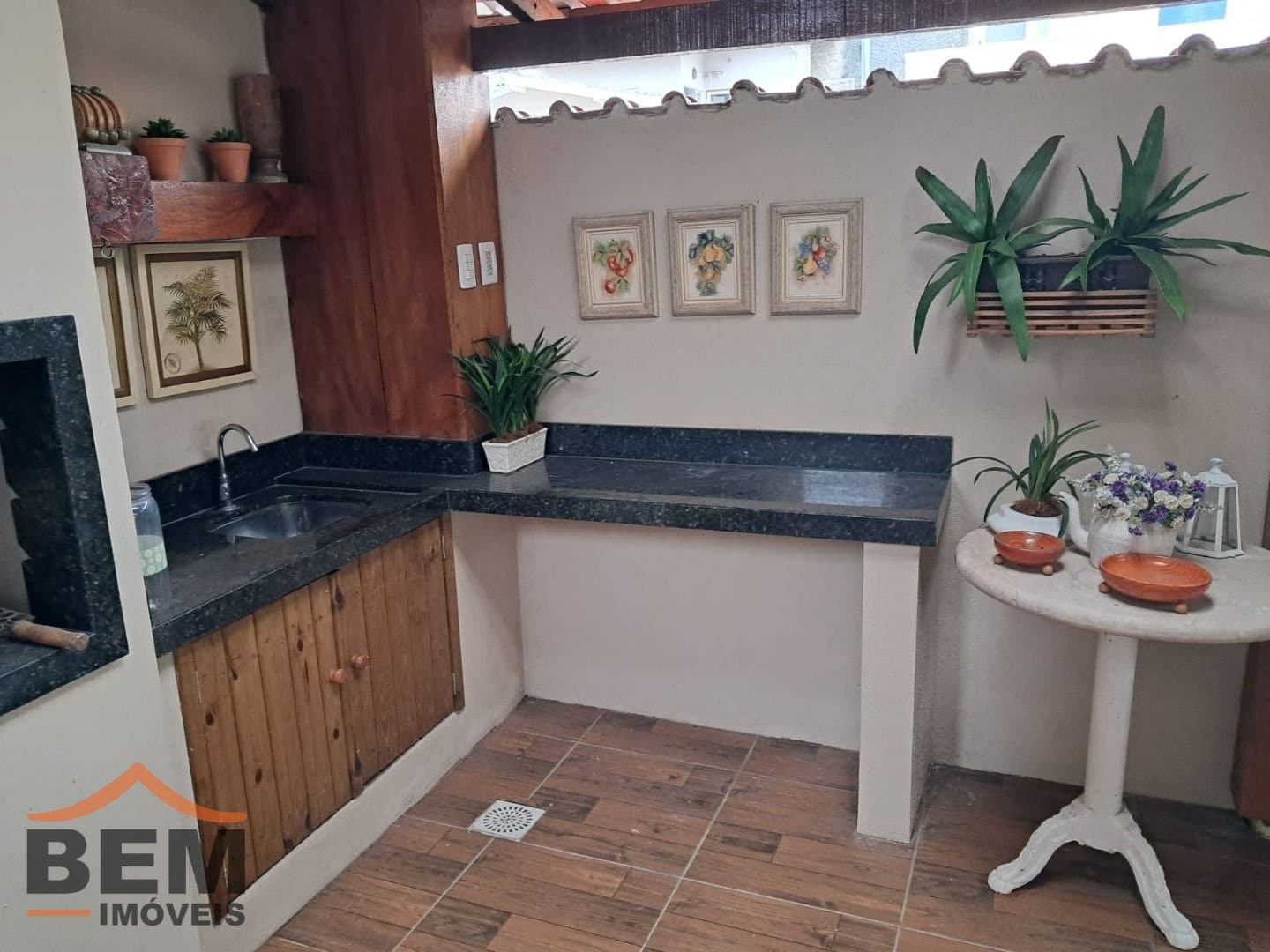 Casa com 3 quartos e 270m² no bairro Fazenda, em Itajaí