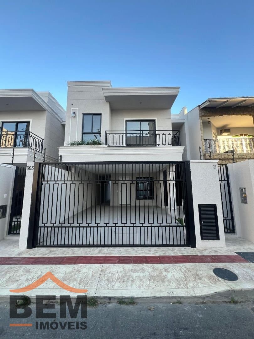 Sobrado para Venda com 3 quartos e 160m² no bairro Centro, em Itajaí