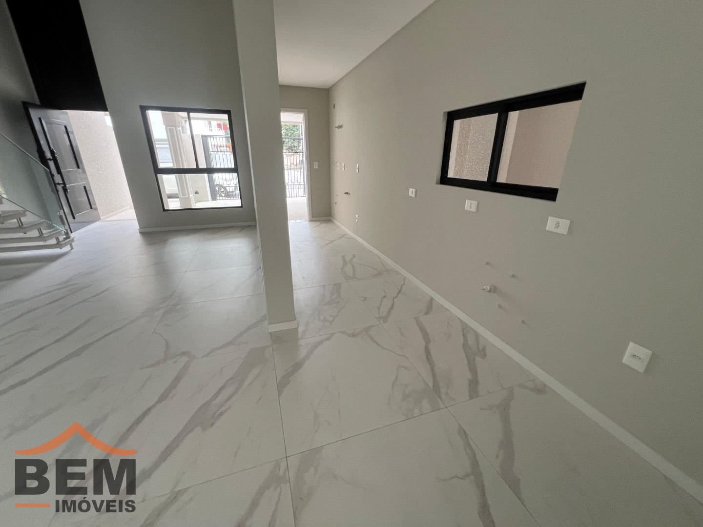 Sobrado para Venda com 3 quartos e 160m² no bairro Centro, em Itajaí