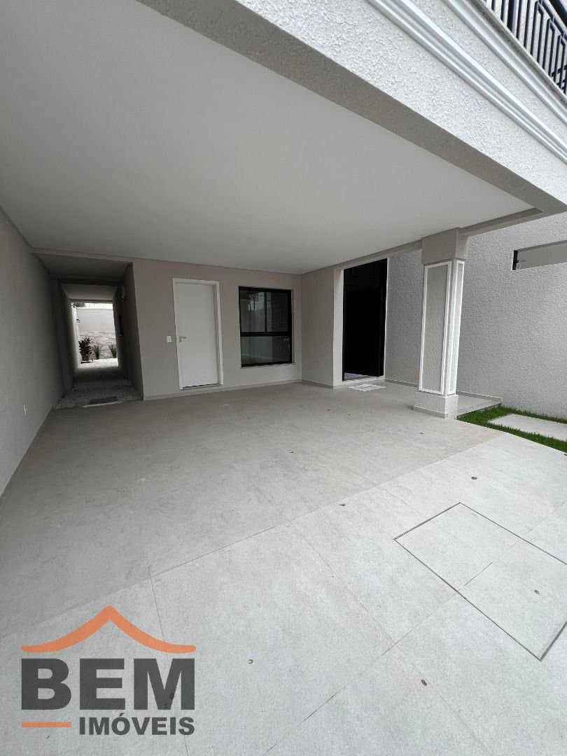 Sobrado para Venda com 3 quartos e 160m² no bairro Centro, em Itajaí