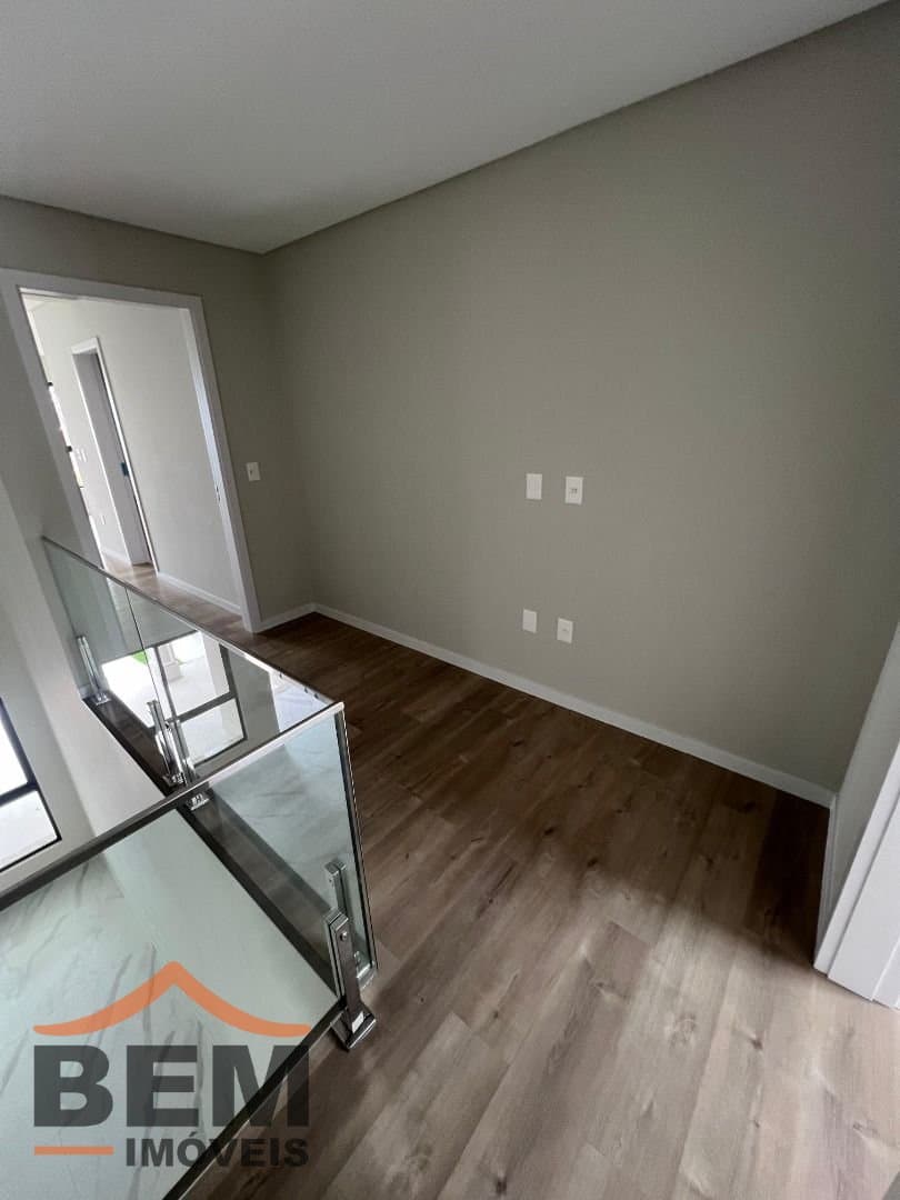 Sobrado para Venda com 3 quartos e 160m² no bairro Centro, em Itajaí