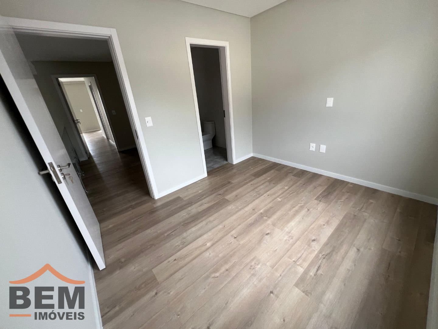 Sobrado para Venda com 3 quartos e 160m² no bairro Centro, em Itajaí