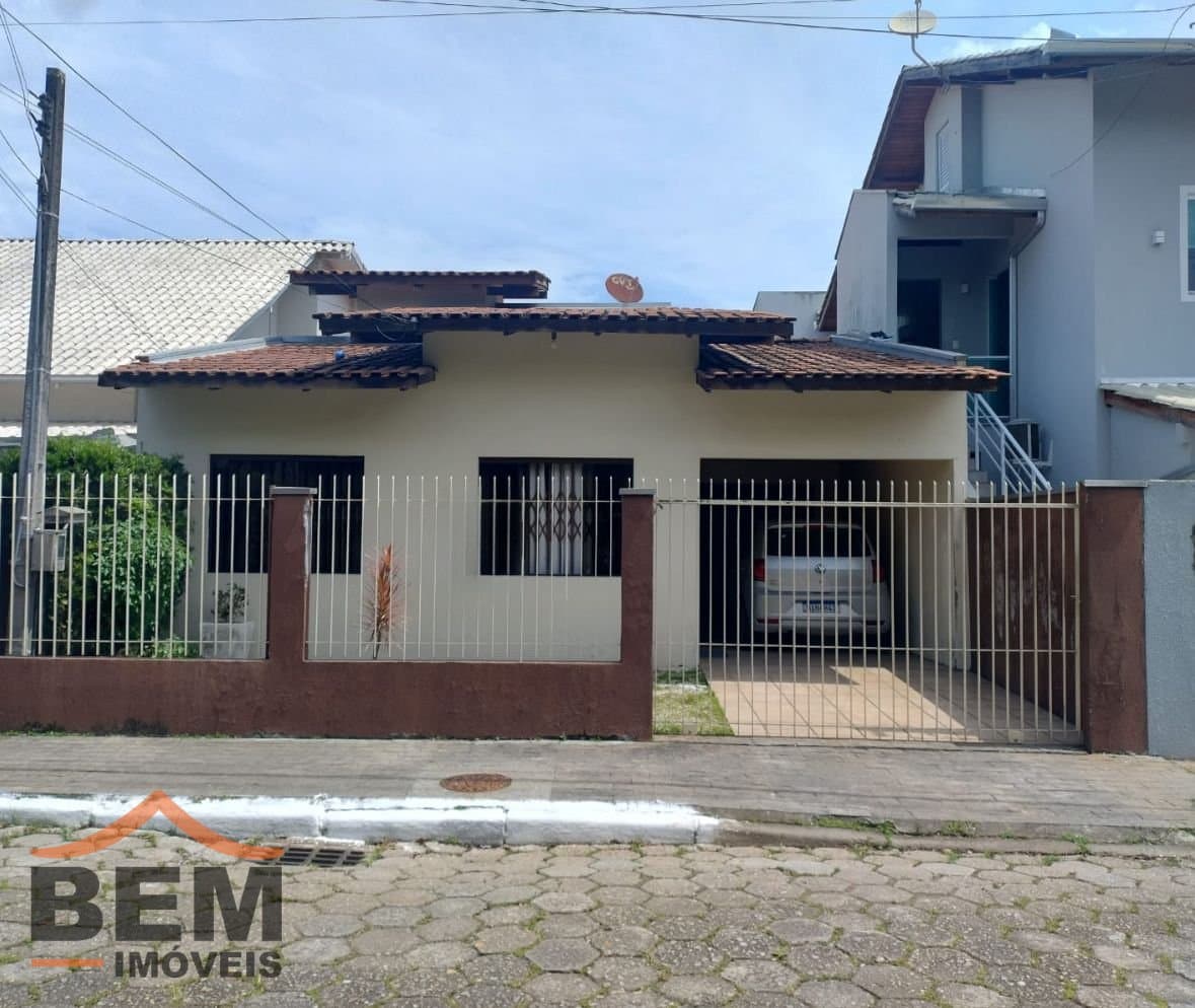Casa para Venda com 2 quartos e 91m² no bairro São João, em Itajaí