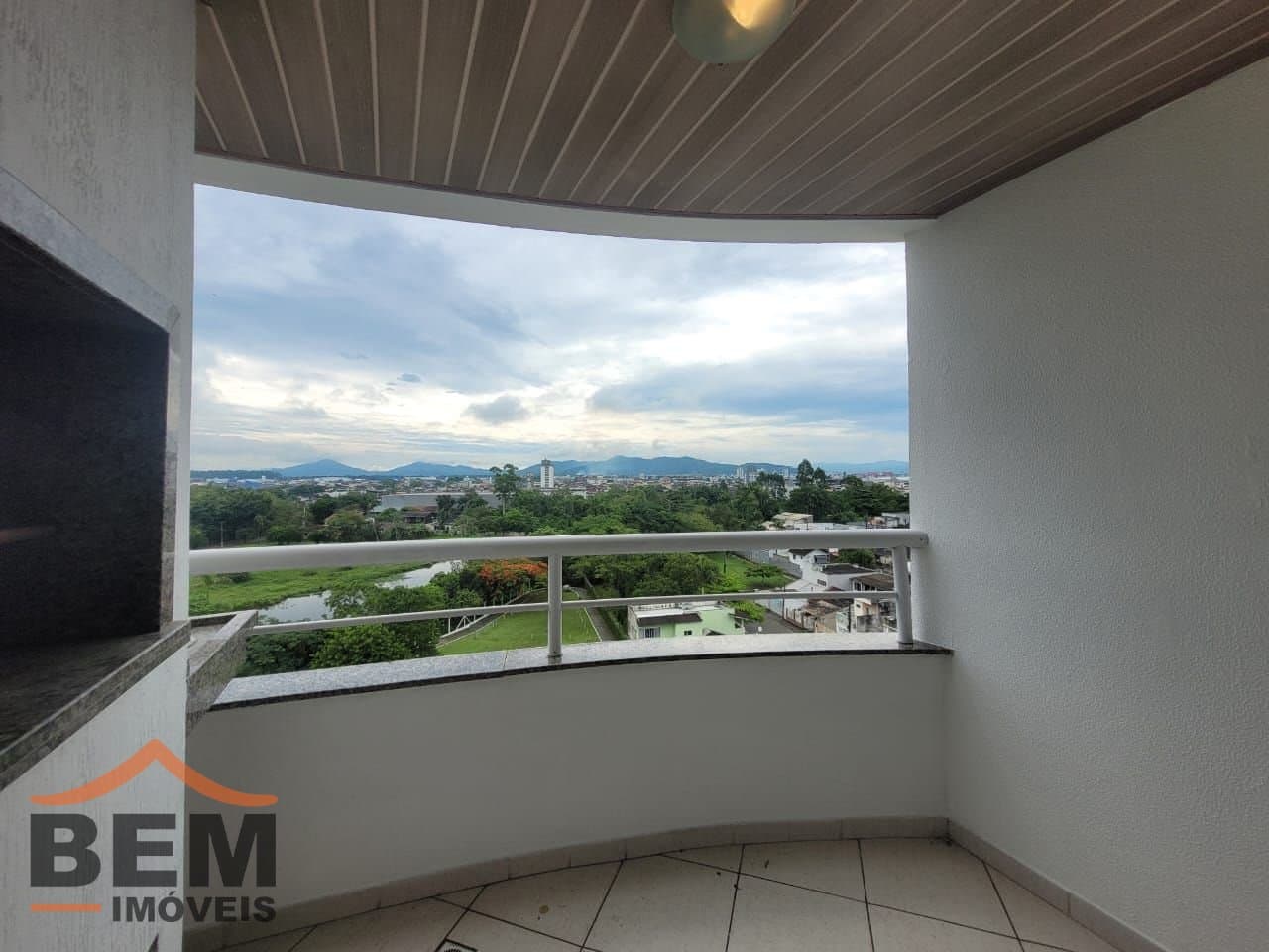 Apartamento para Locação com 2 quartos e 70m² no bairro Dom Bosco, em Itajaí