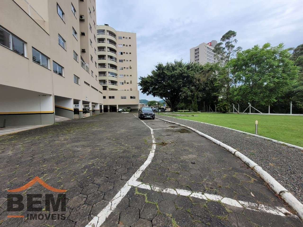 Apartamento para Locação com 2 quartos e 70m² no bairro Dom Bosco, em Itajaí