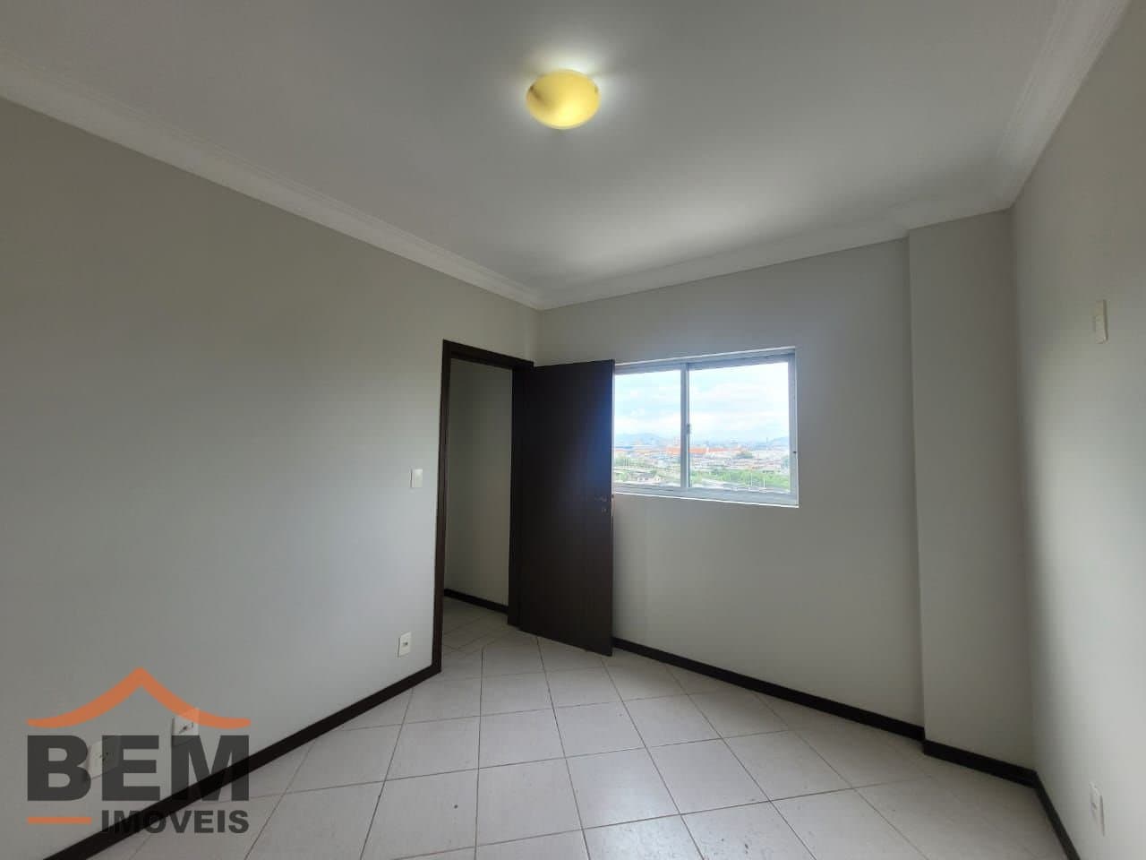 Apartamento para Locação com 2 quartos e 70m² no bairro Dom Bosco, em Itajaí