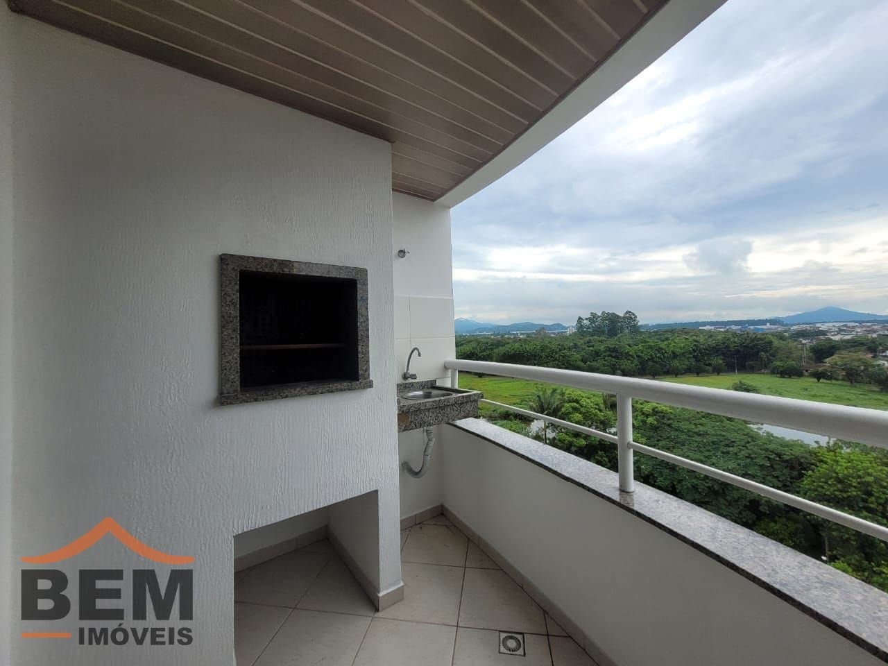 Apartamento para Locação com 2 quartos e 70m² no bairro Dom Bosco, em Itajaí