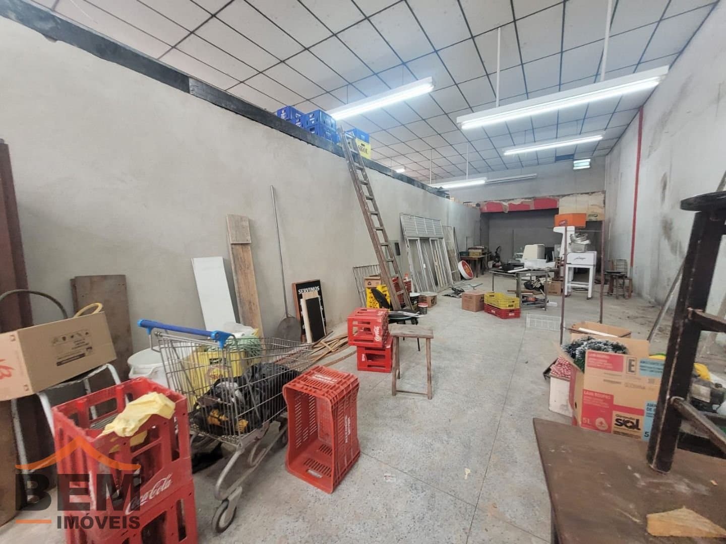 Salas/Conjuntos para Locação com 115m² no bairro São João, em Itajaí