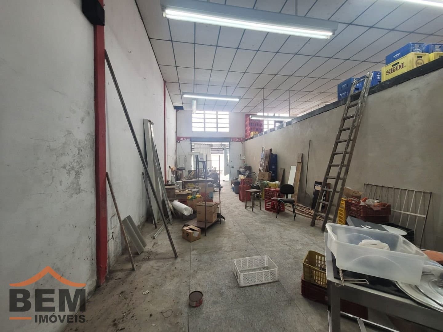 Salas/Conjuntos para Locação com 115m² no bairro São João, em Itajaí
