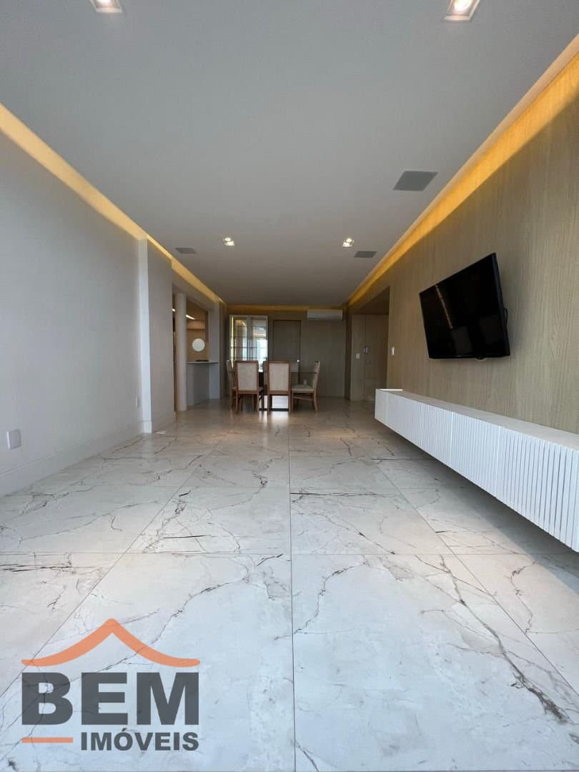 Apartamento para Venda com 4 quartos e 141m² no bairro Centro, em Itajaí