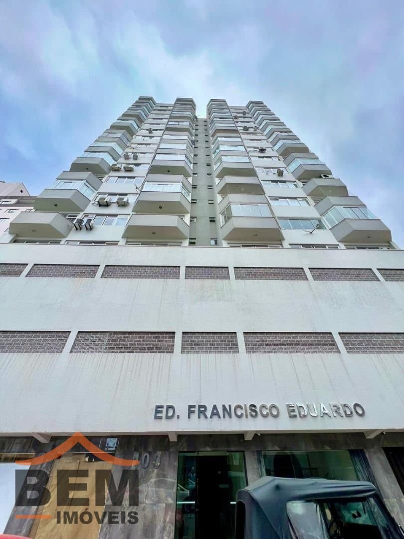 Apartamento para Venda com 4 quartos e 141m² no bairro Centro, em Itajaí