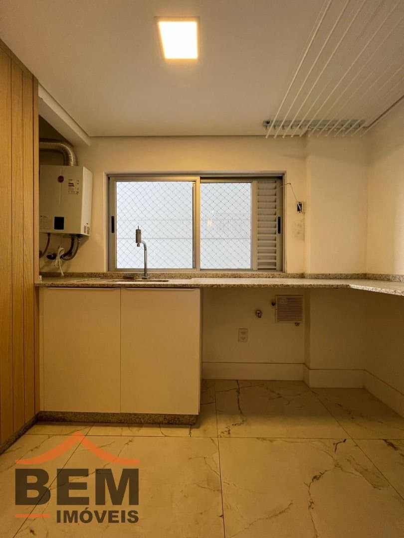 Apartamento para Venda com 4 quartos e 141m² no bairro Centro, em Itajaí