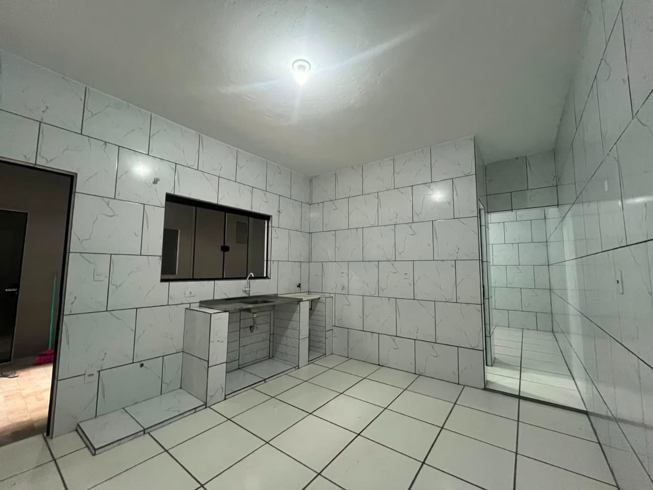 Kitnet para Locação com 1 quarto e 35m² no bairro Cidade Nova, em Itajaí: 03 - COZNIHA