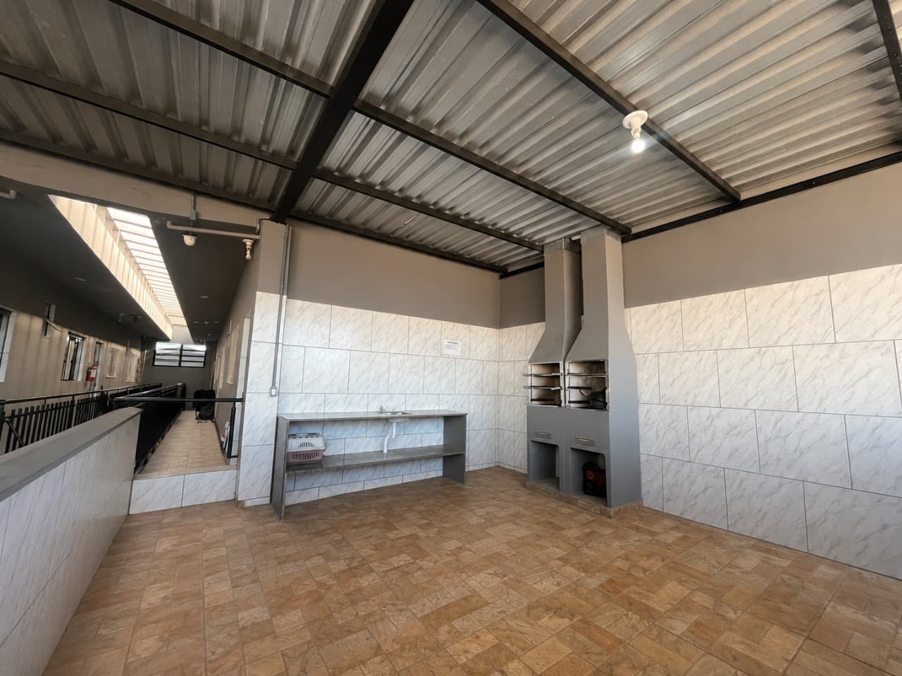 Kitnet para Locação com 1 quarto e 35m² no bairro Cidade Nova, em Itajaí: 07 - ÁREA COMUM
