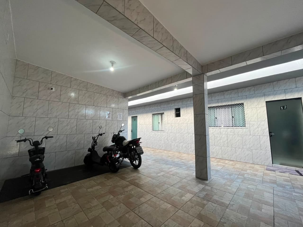 Kitnet para Locação com 1 quarto e 35m² no bairro Cidade Nova, em Itajaí: 09 - VAGA PARA MOTO