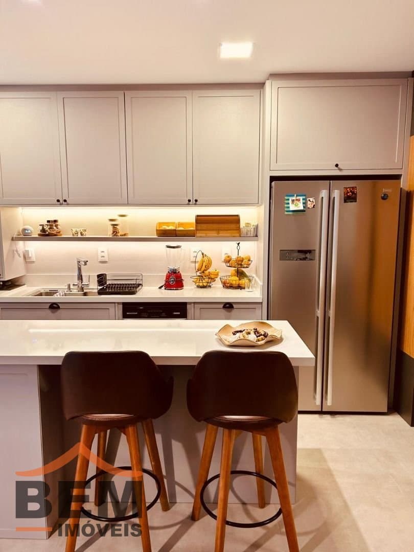 Apartamento para Venda com 3 quartos e 93m² no bairro Fazenda, em Itajaí