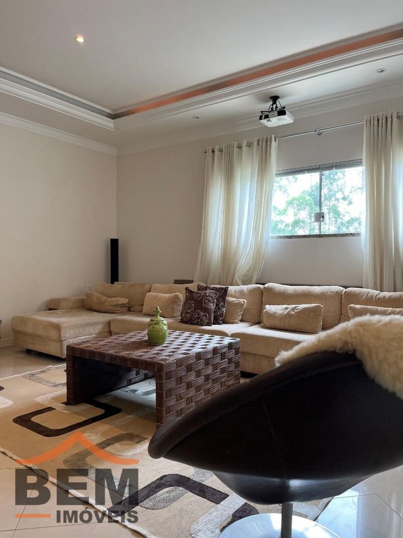 Casa para Venda com 3 quartos e 380m² no bairro Ressacada, em Itajaí