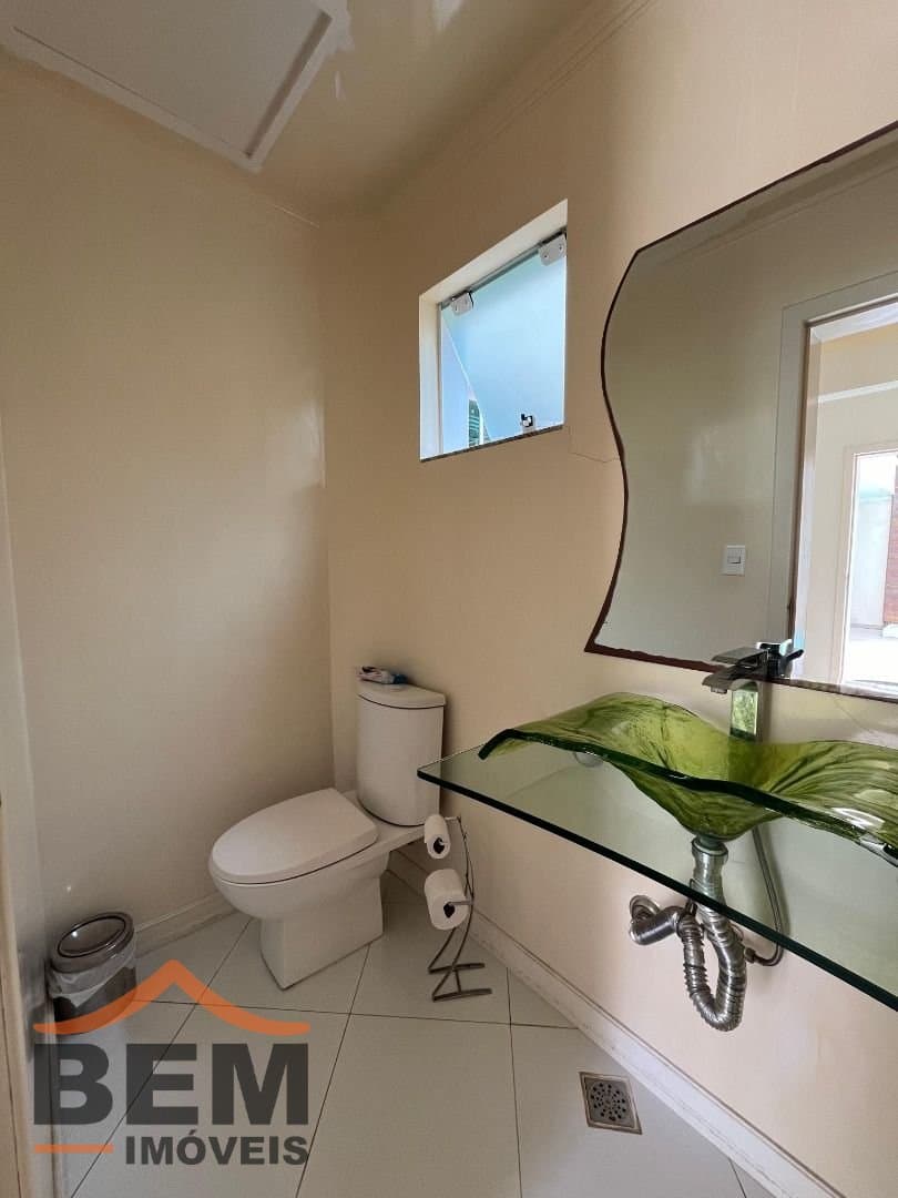 Casa para Venda com 3 quartos e 380m² no bairro Ressacada, em Itajaí